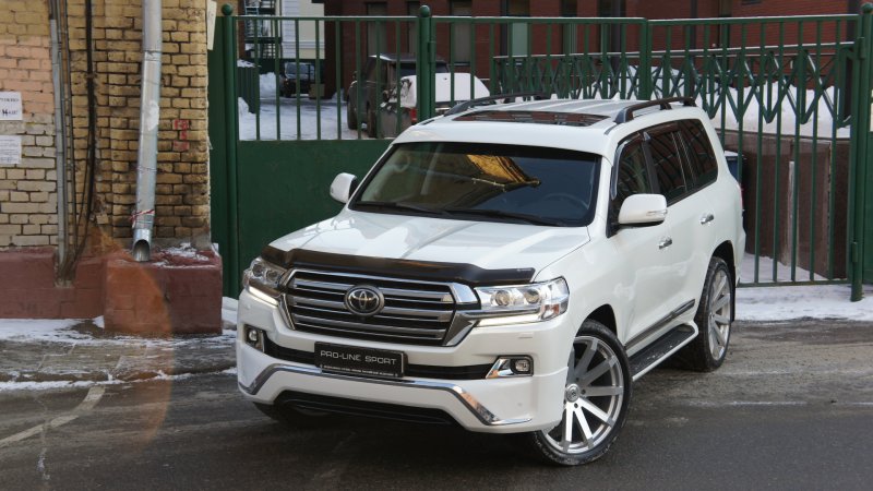 Land Cruiser 200 белый Tuning