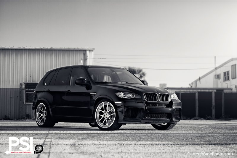 BMW x5 e70 Black Tuning
