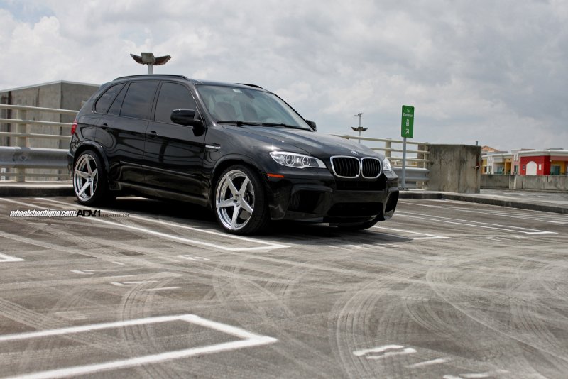 BMW x5m e70 Black