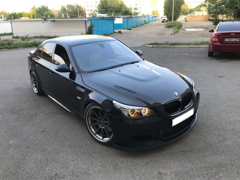 BMW e60 Tuning Black