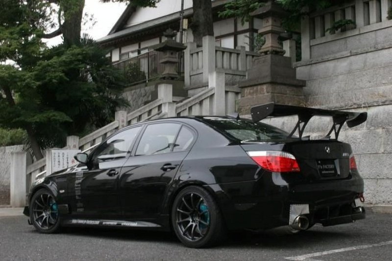 BMW e60 Tuning Black
