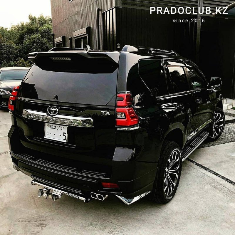 Toyota Land Cruiser Prado Black Tuning