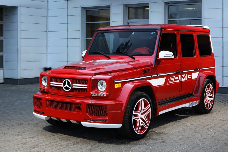 Mercedes Benz g63 AMG Red