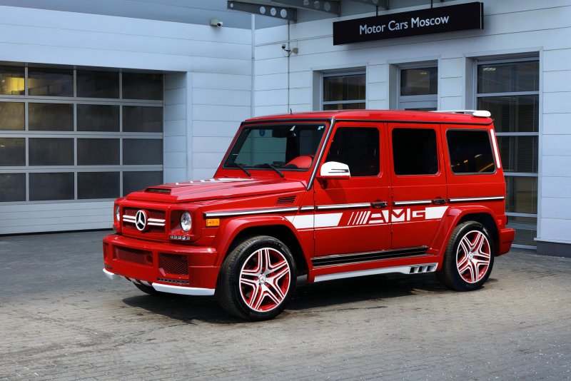 Mercedes Benz g63 AMG красный