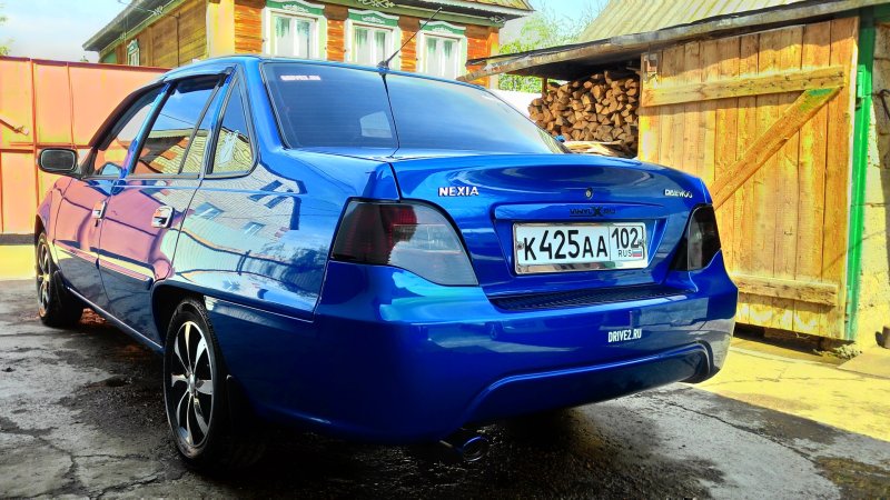 Daewoo Nexia 2 синяя