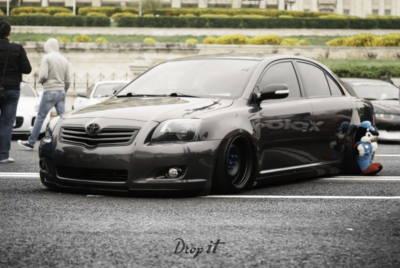 Toyota Avensis 2 stance