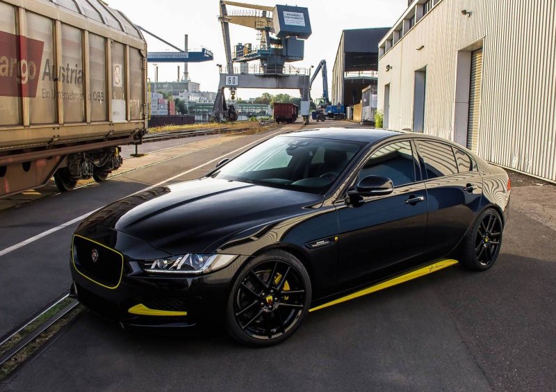 Jaguar xe Tuning Black