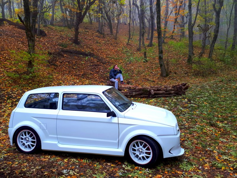 Тюнингованный Lada Oka