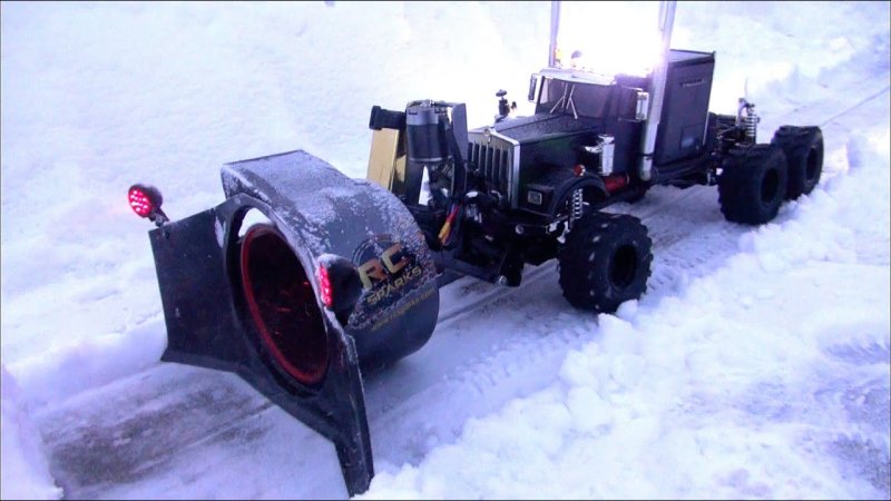 Радиоуправляемый снегоуборщик ... RC Snow plow