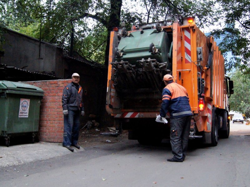 Вывоз мусора в МКД