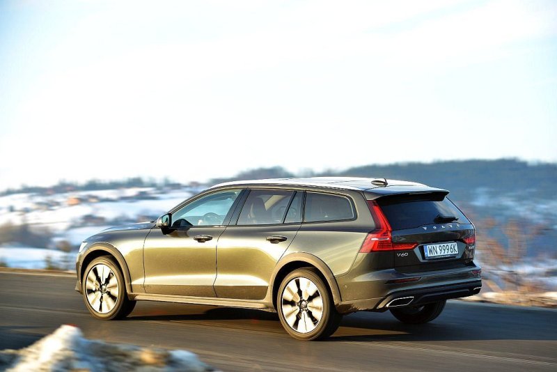 Volvo v60 Cross Country