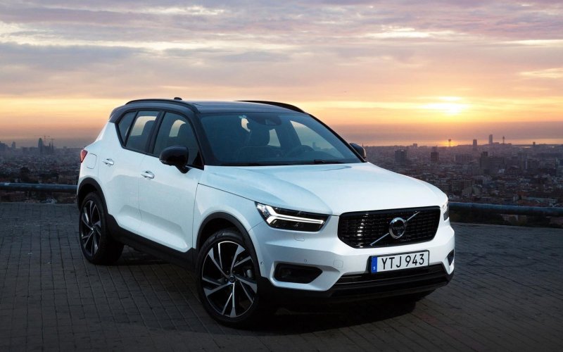 Вольво xc40 новая