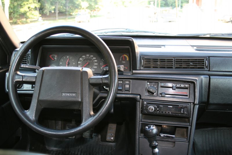 Volvo 740 Turbo салон