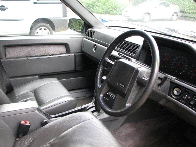 Volvo 740 Interior
