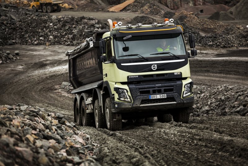 Volvo FMX 8x4 самосвал 2013