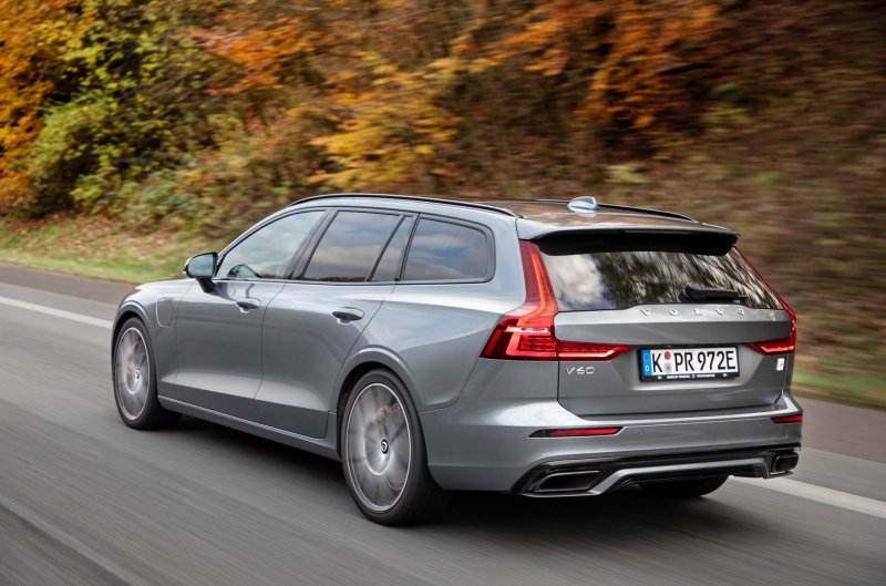 Volvo универсал v60