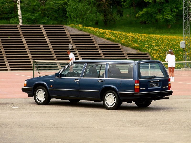 Volvo универсал 1990