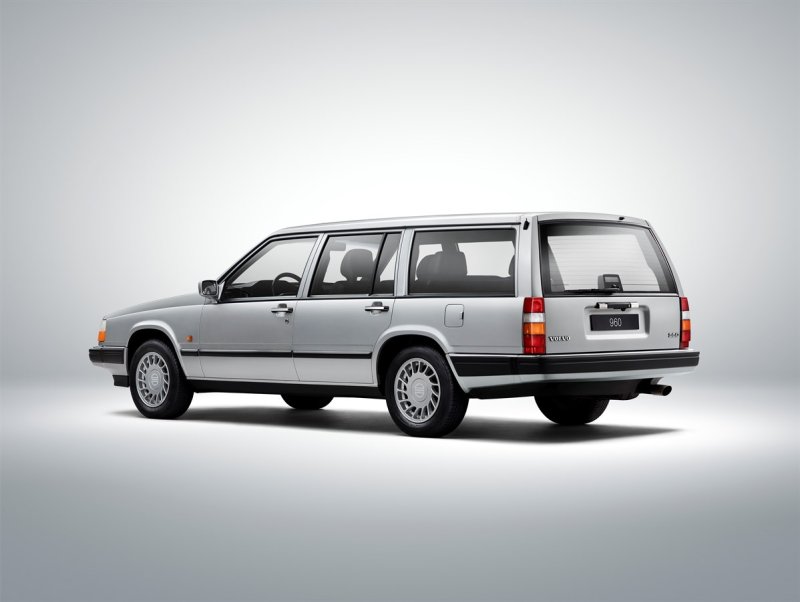 Volvo 960 универсал