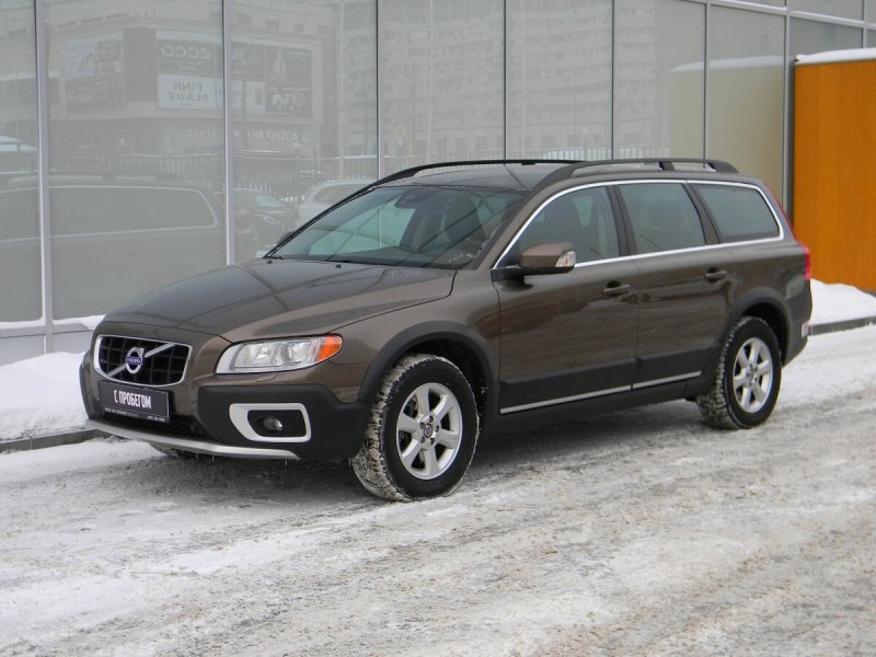 Volvo xc70 II