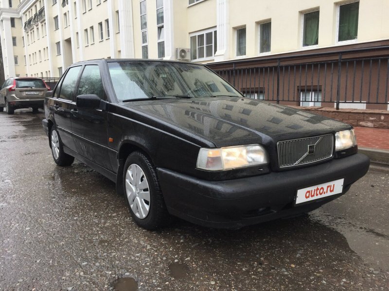 Volvo 850 черная