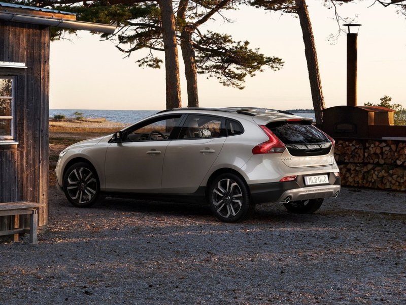 Volvo v40 Cross Country 2016