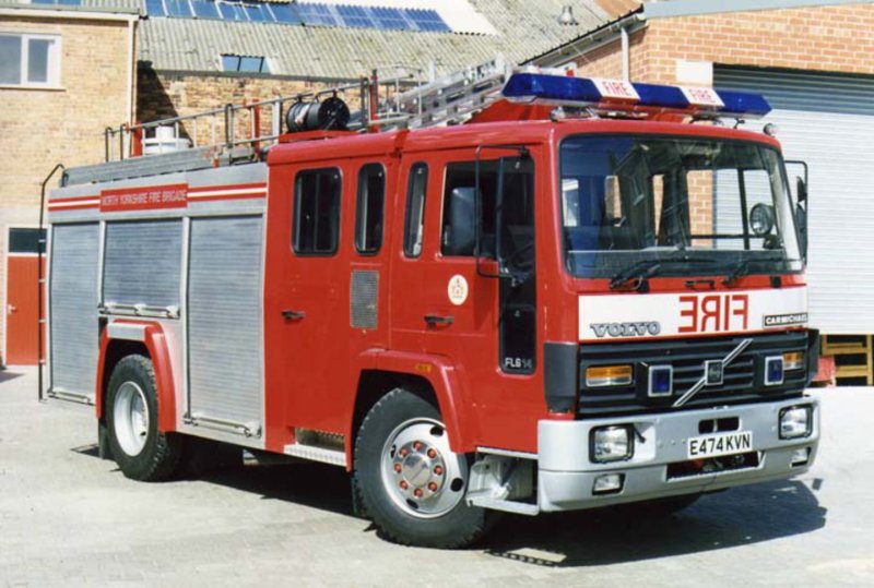 Пожарный автомобиль Вольво 2000