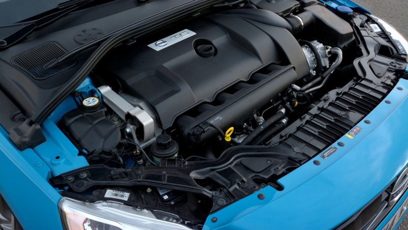 Volvo s60 Polestar подкапотное