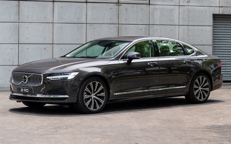 Volvo седан s90