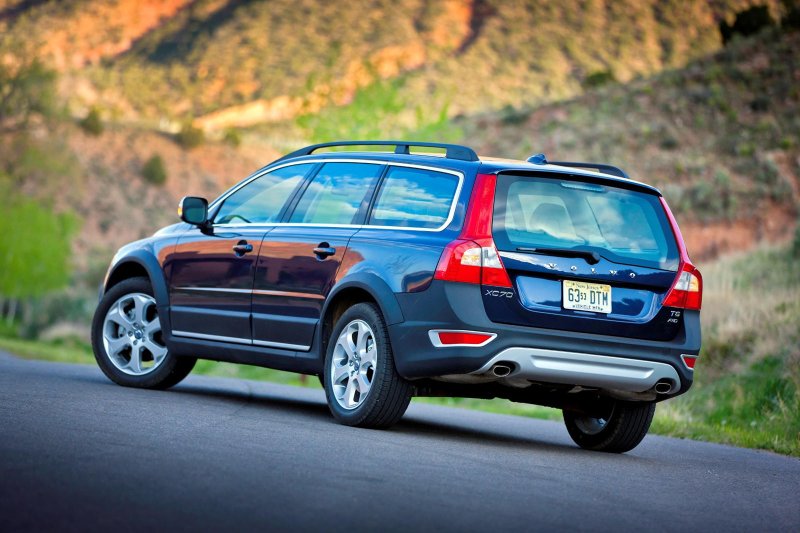 Volvo xc70 2016