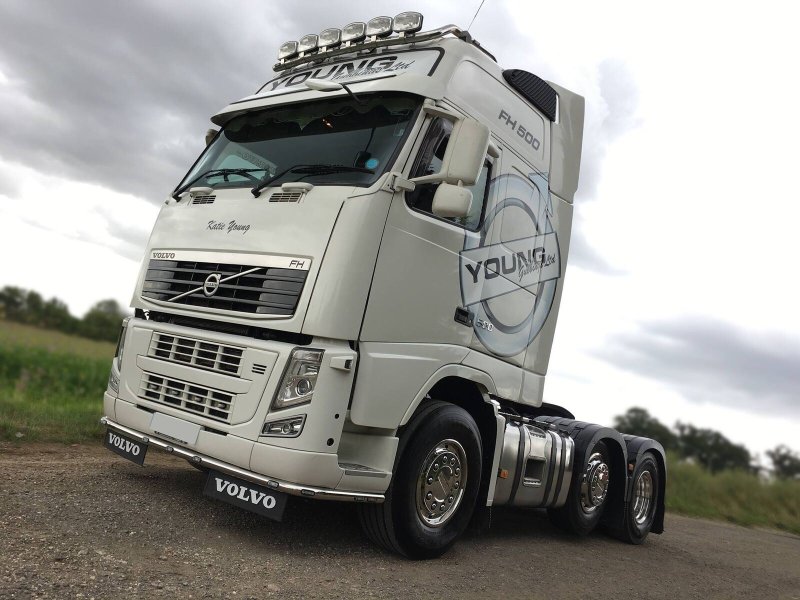 Volvo fh13 Front