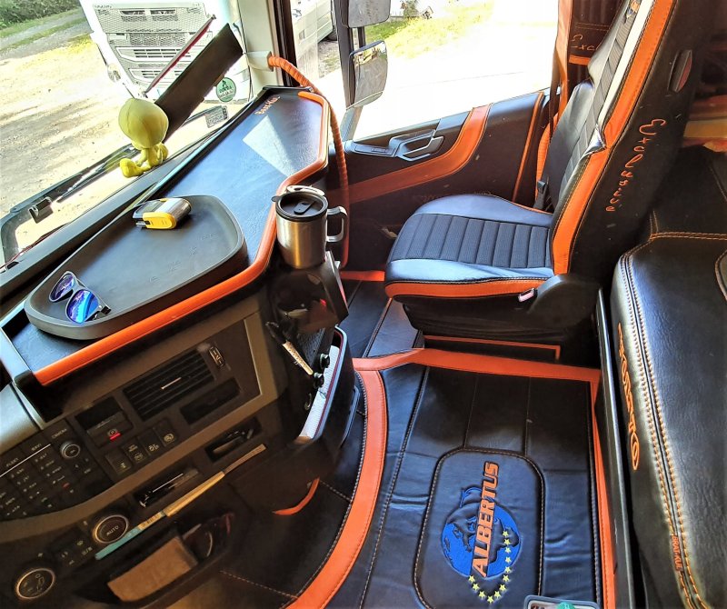 Volvo FH 2021 Interior