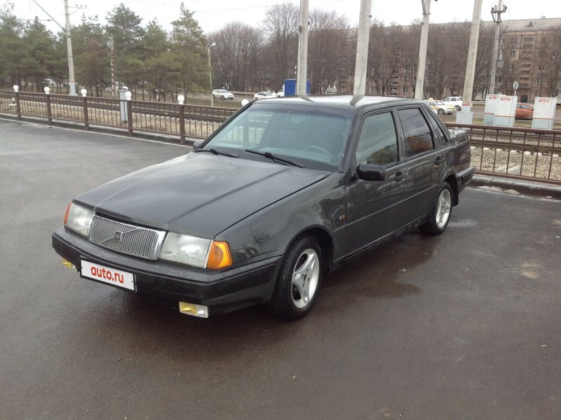 Volvo 460 1993 седан