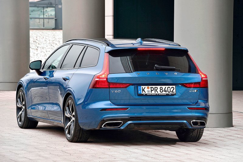 Volvo v60 универсал 2020