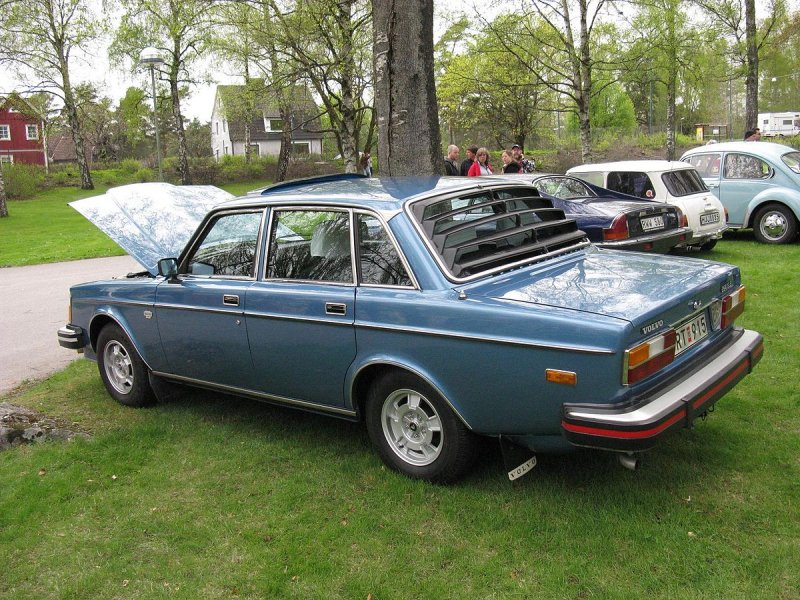 1975 Volvo 260