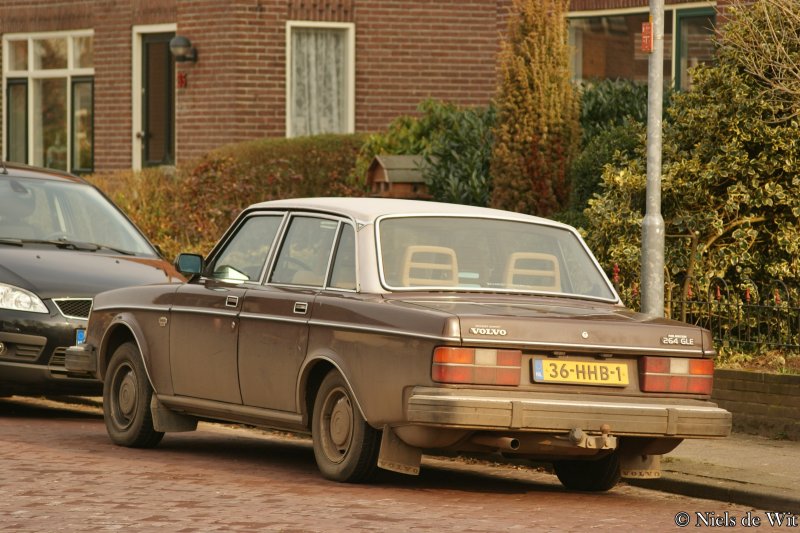 Volvo 264