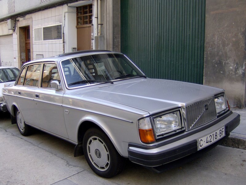 Volvo 264 long