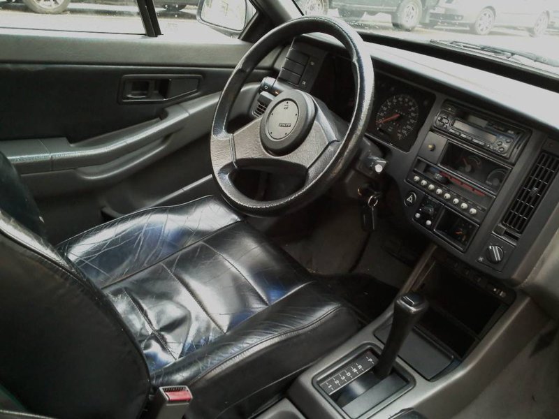 Volvo 480 Turbo салон