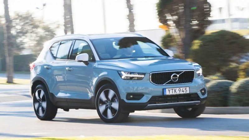 Volvo паркетник xc40