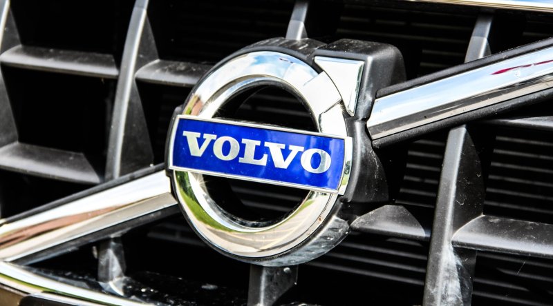Volvo logo 193