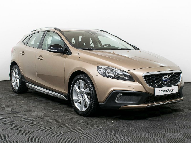 Volvo c40 Cross Country