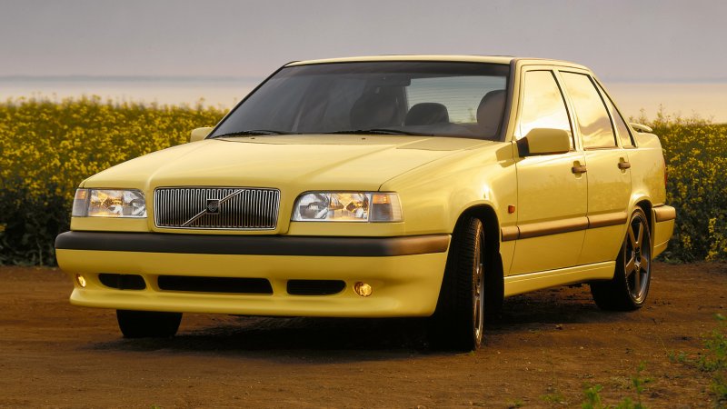 Volvo 850 sedan