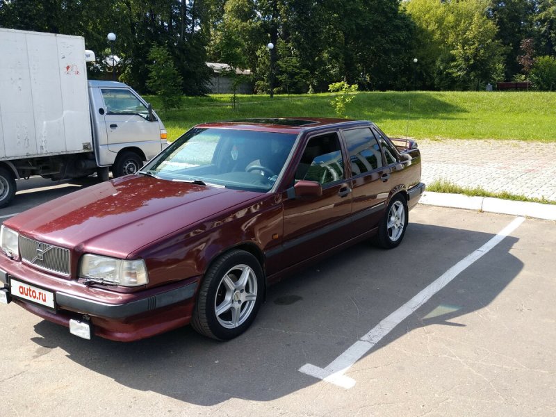 Volvo 850 sedan