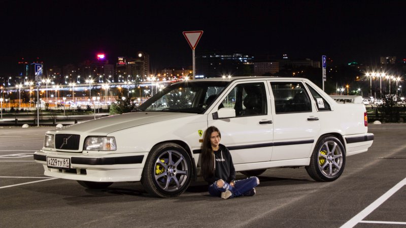 Volvo 850 Slammed