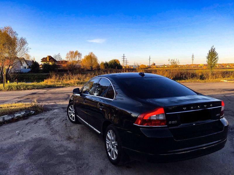 Volvo s80 черная