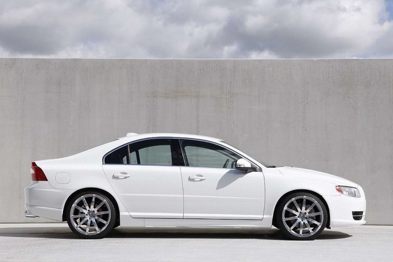 Volvo s80 Heico White