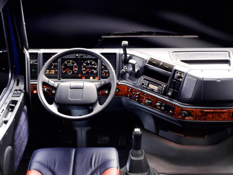 Volvo FH 1993 Interior
