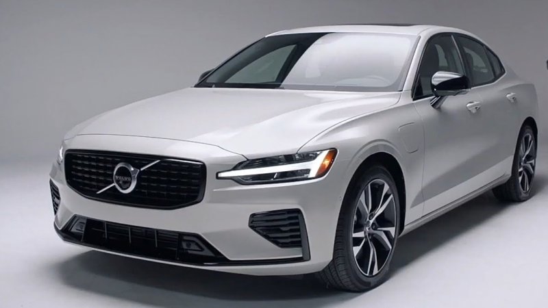 Volvo 60 седан 2022