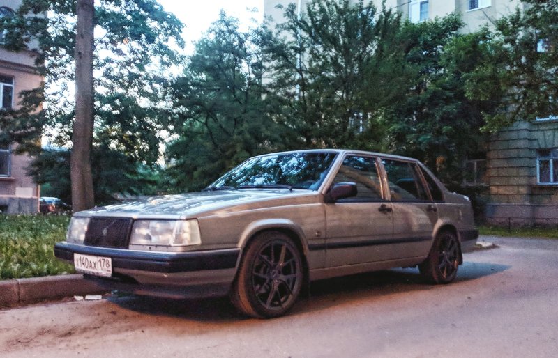 Вольво 940 перед