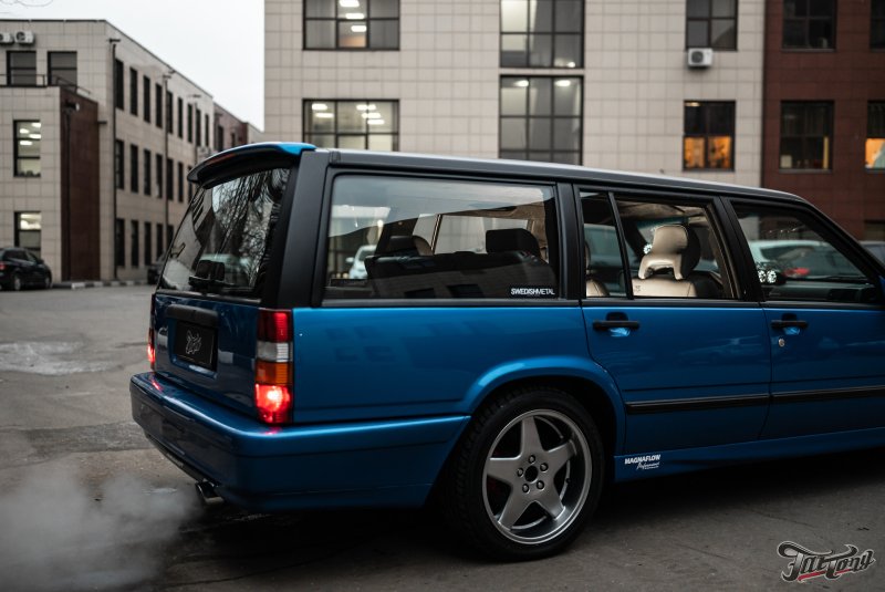 Volvo 940 Brown