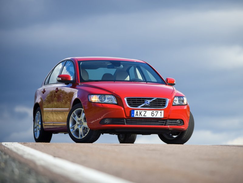 Volvo s40 седан
